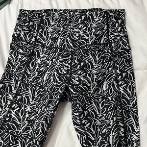 Avia Black and White Patterned Leggings